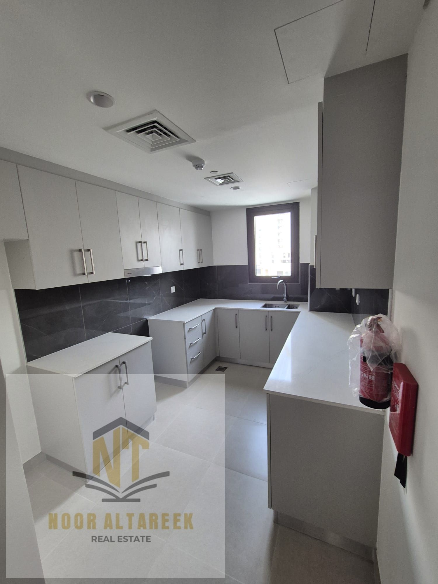 An apartment for sale in Maryam Island with freehold ownership available for all nationalities, located in one of the most prestigious residential wat