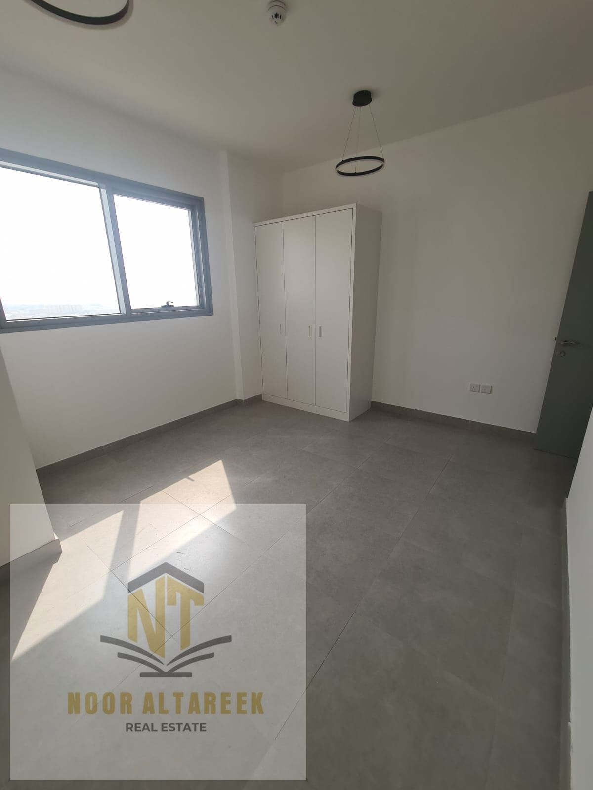 Annual apartment for rent in Al Majaz 2, Sharjah, located in a prime and lively area close to Al Majaz Corniche and all essential services such as pub