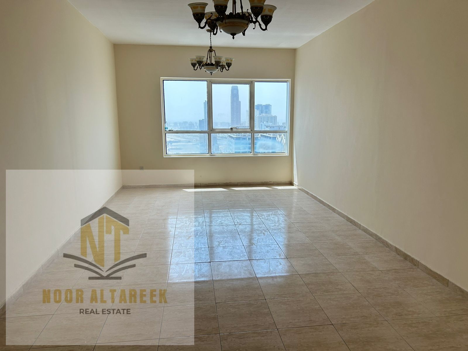 Al Noor Al Tareeq Real Estate is pleased to offer an apartment for annual rent, available collaboration, located in a lively and service-oriented area