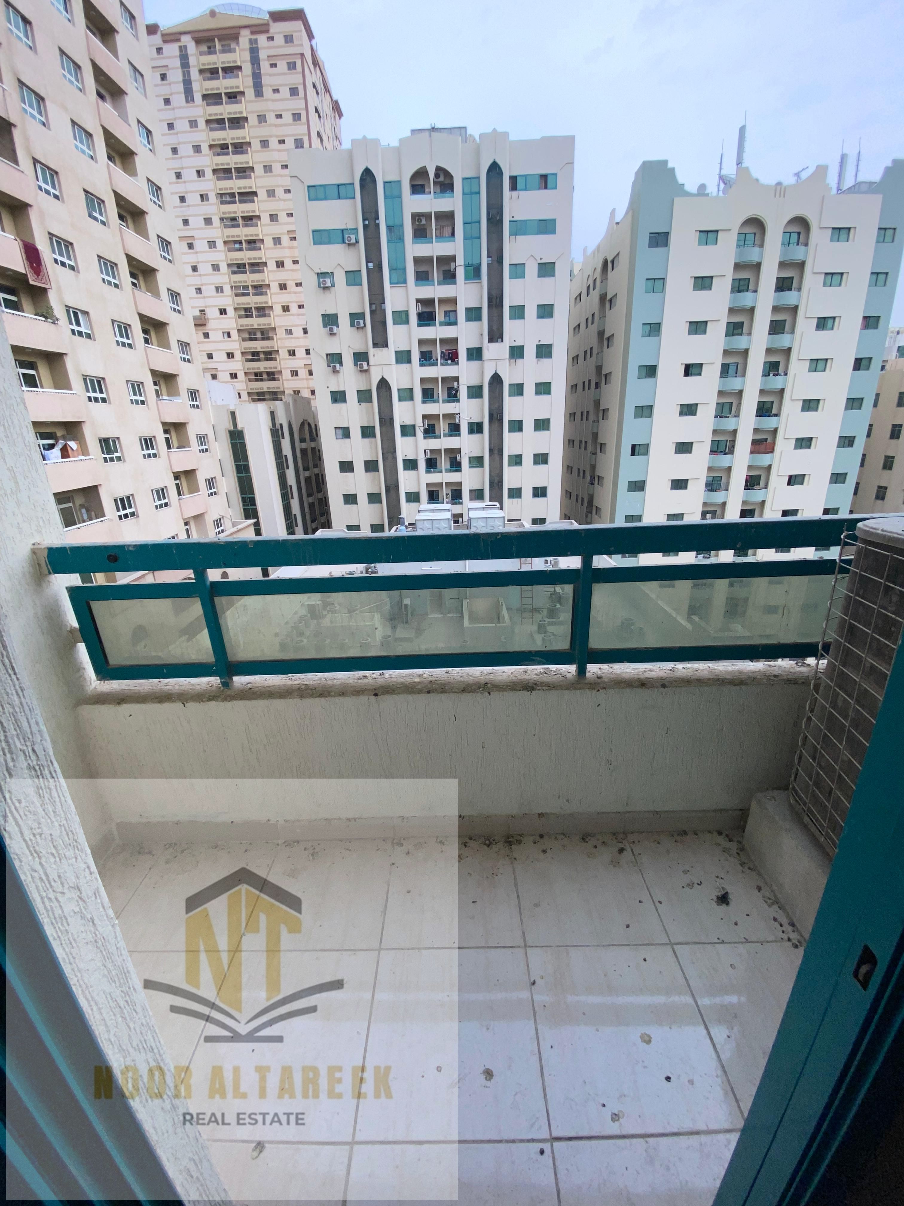 We offer you a distinguished residential unit that combines a prime location and a competitive price in the heart of Al Qasimia area.