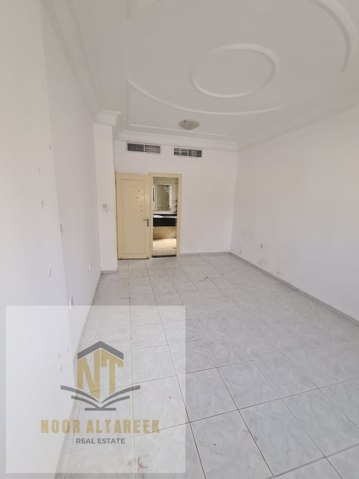 Spacious family apartment in Al Qasimia, Al Nud | 3 bedrooms, living room, and 3 bathrooms | 4 installments with no administrative fees