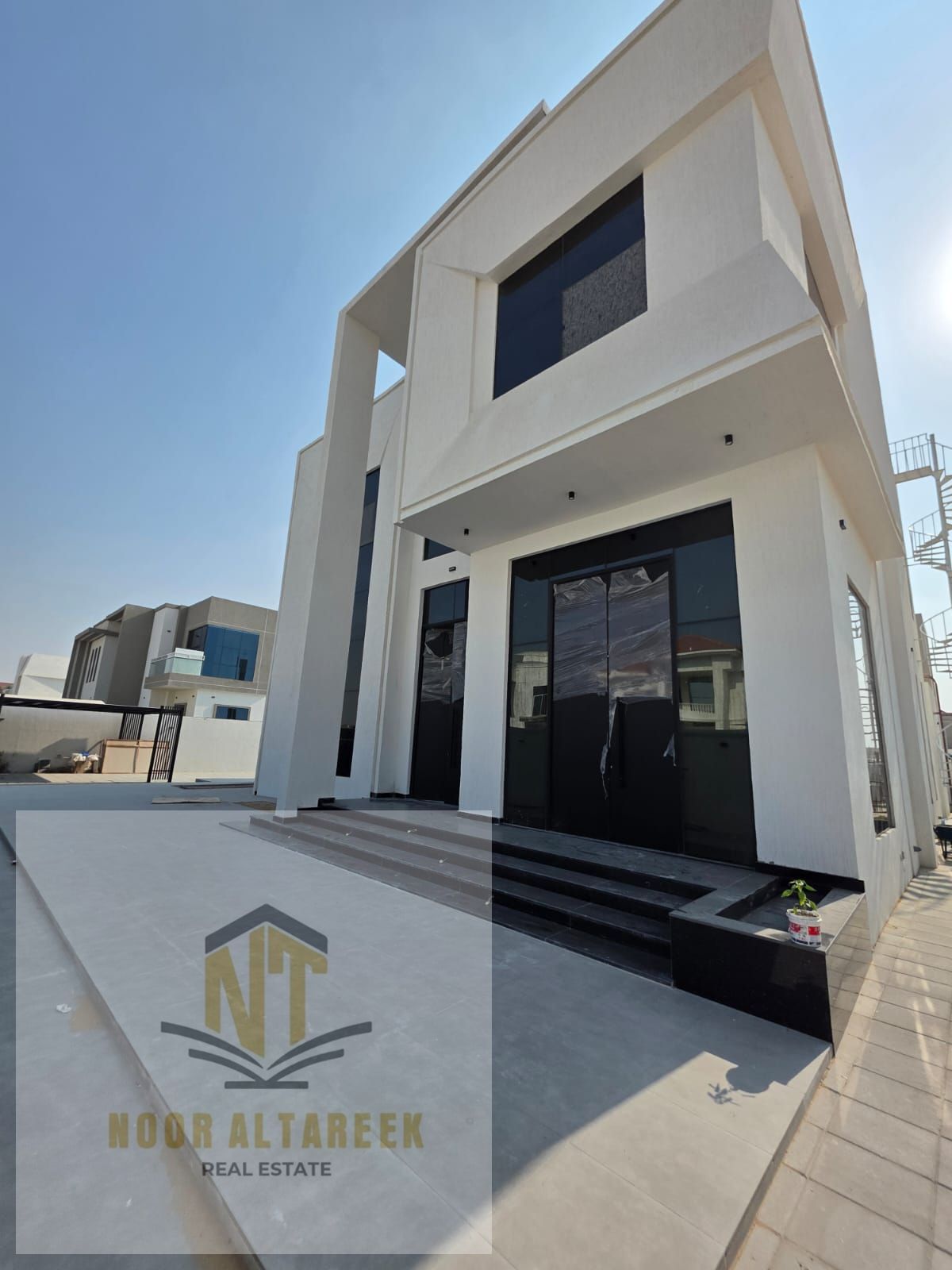 For Sale: Standalone Villa – Al Hooshi Area A unique opportunity to own a luxurious villa with a spacious design and high-end finishes in a quiet and