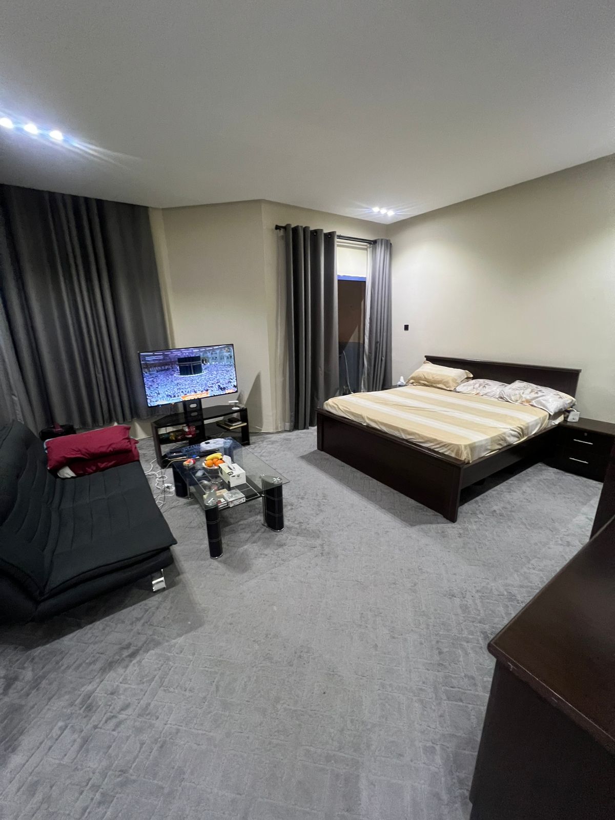 1-Bedroom apartment for sale / Central AC – Balcony – Open view – Good size – Spacious kitchen – Price AED 330,000