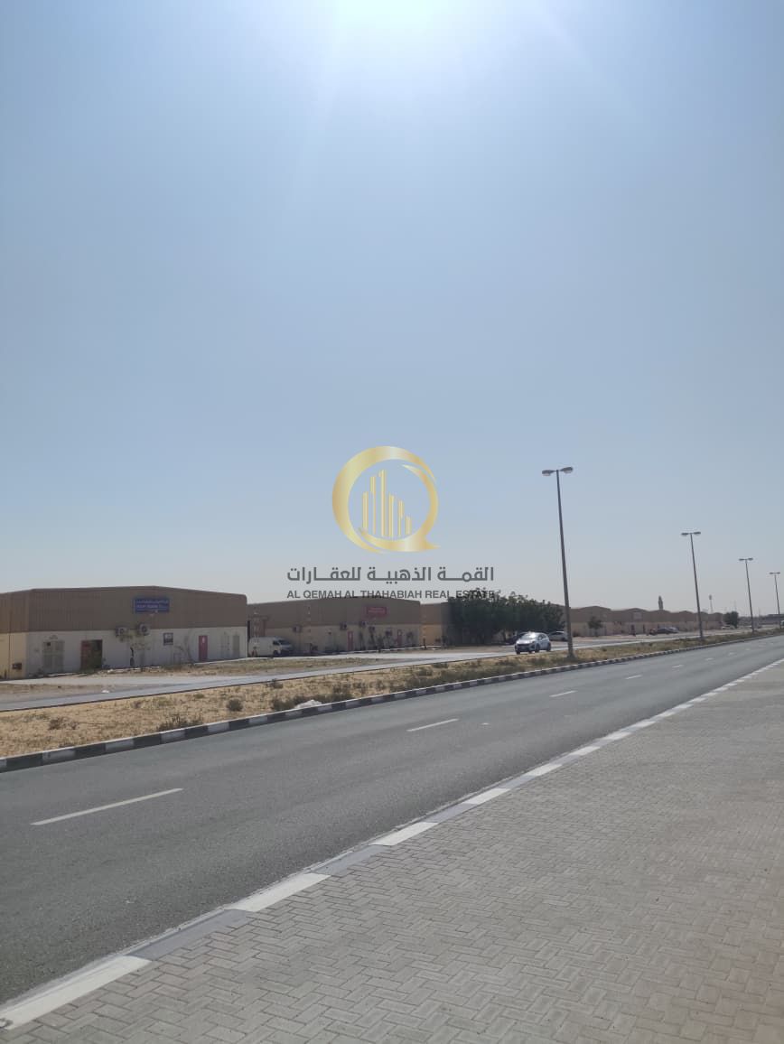 For sale: land in Al Sajaa Industrial Area with a prime location, suitable for industrial investment in the Emirate of Sharjah. Freehold ownership for