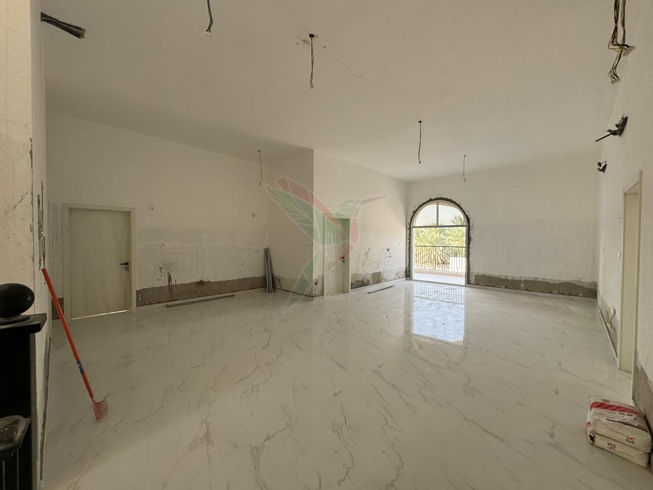 Gigantic 6BHK Duplex Balcony Wardrobes Huge Yard