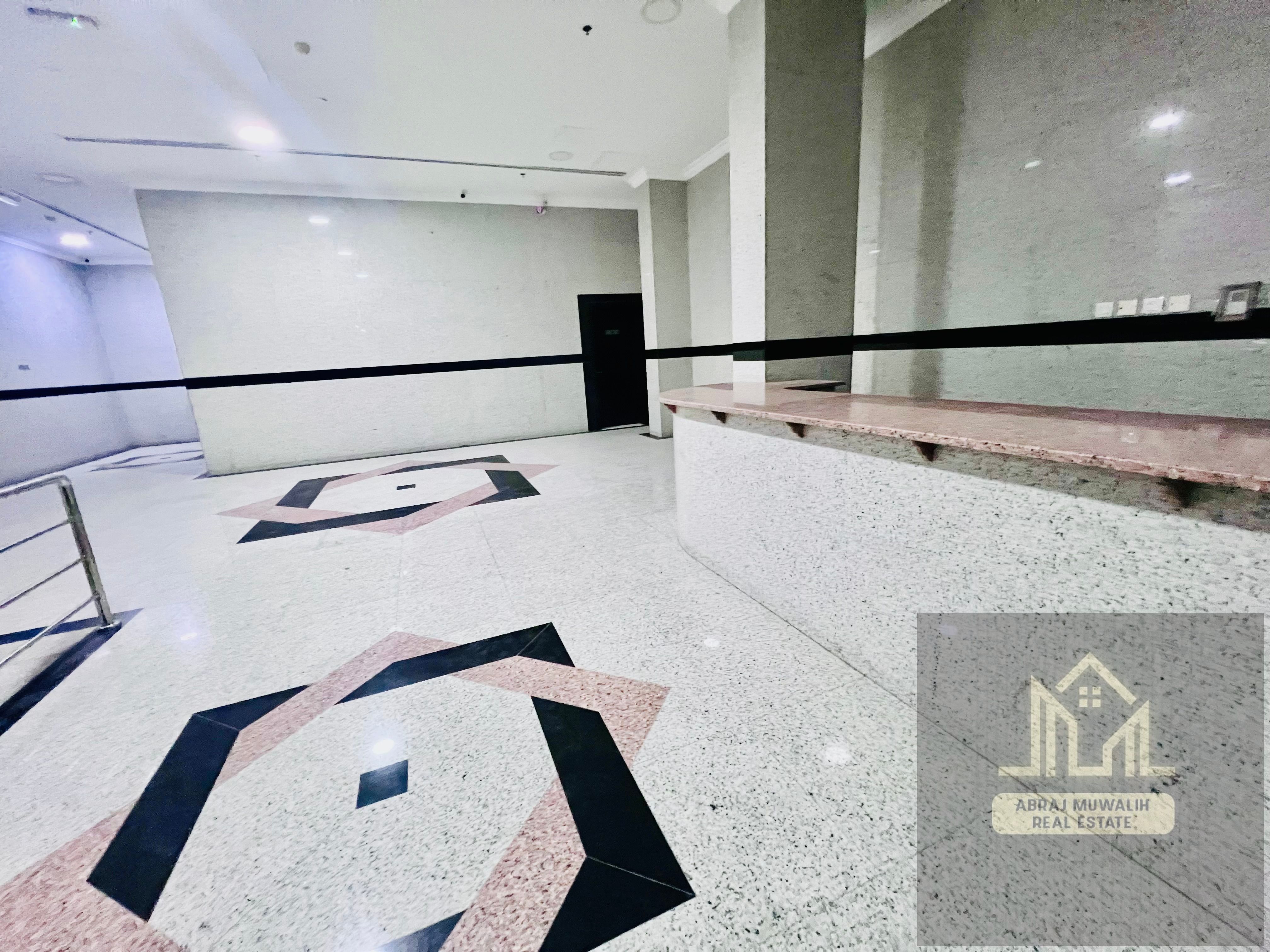 Luxury 2Bhk Huga Hall & Room !! Inside Mosque Mosque !! Frount Off Park In Old Muwaliha