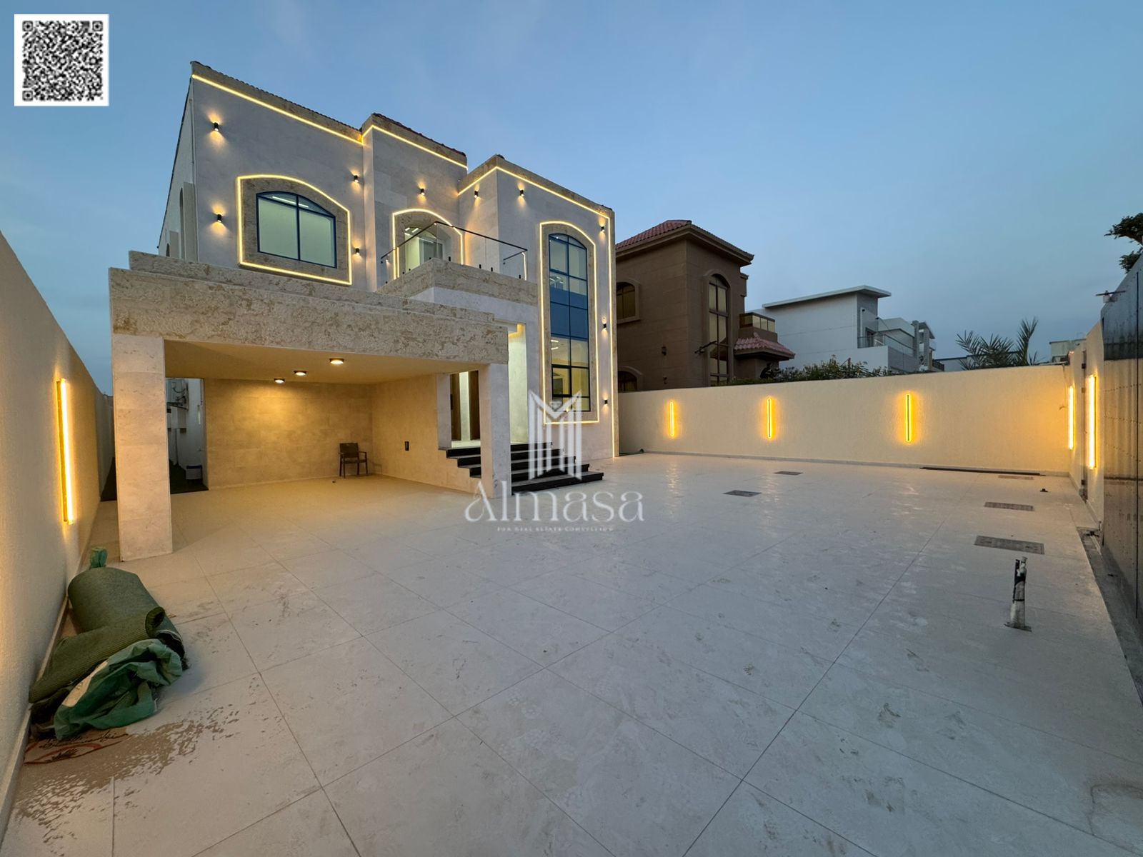 Villa - Al Muwaihat 1, Ajman | Behind Nesto | Prime location, ready to move in | Luxurious design | Includes electricity, water, and air conditioning