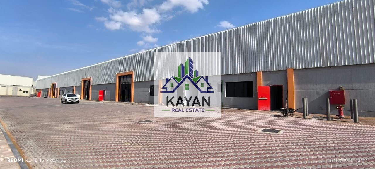 Industrial warehouse with a total area of 10,000 sq. ft. direct from owner with 70 KW powe