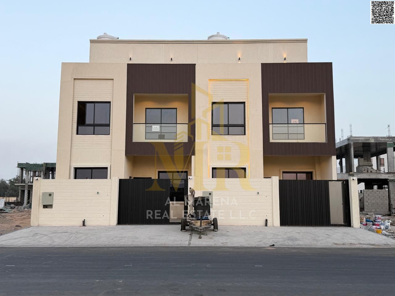 Two-story villa with a rooftop terrace for sale directly from the owner at a bargain price and with no down payment. A modern villa near the mosque, o