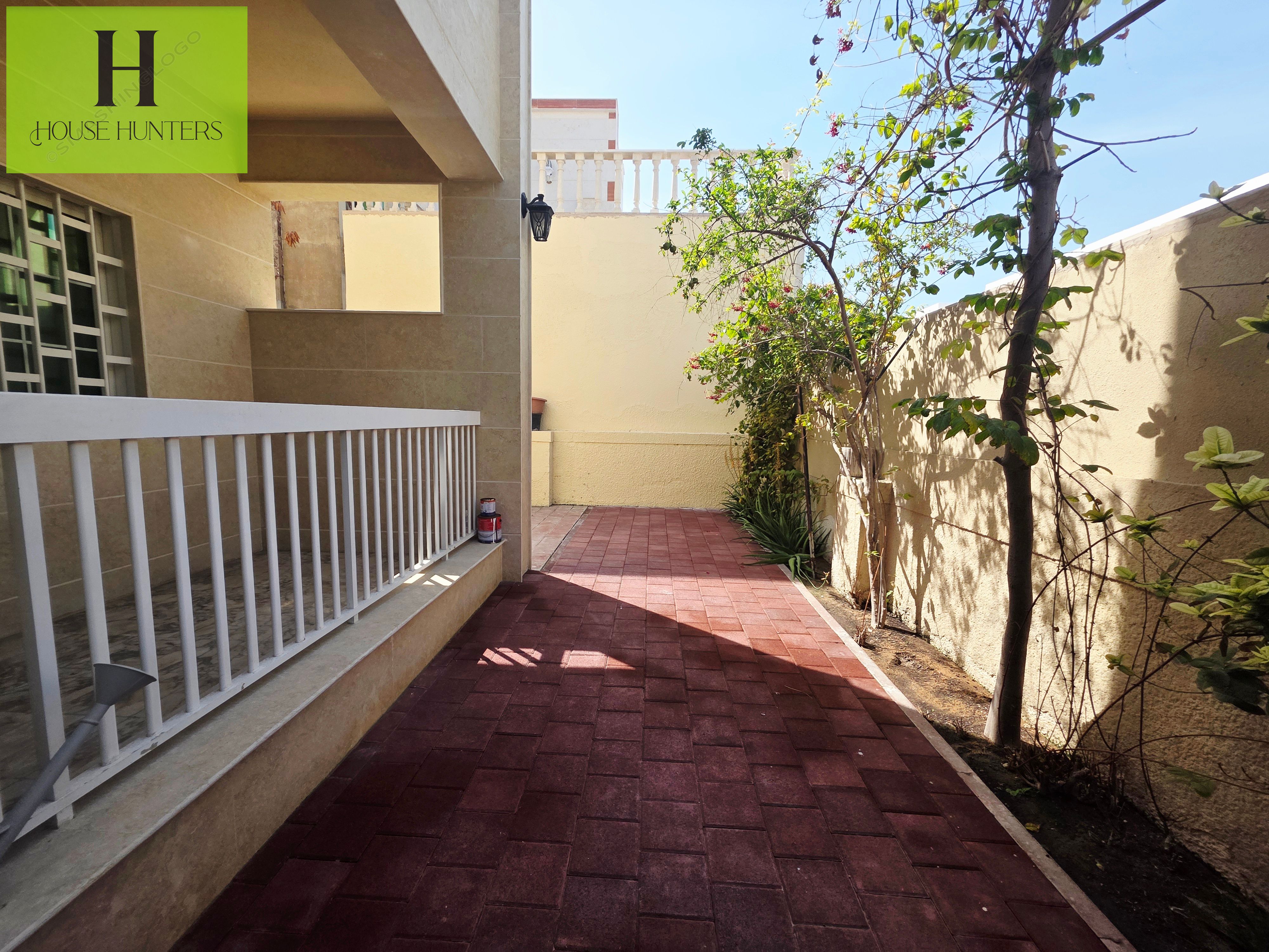 Luxurious 3BR Villa Near Beach