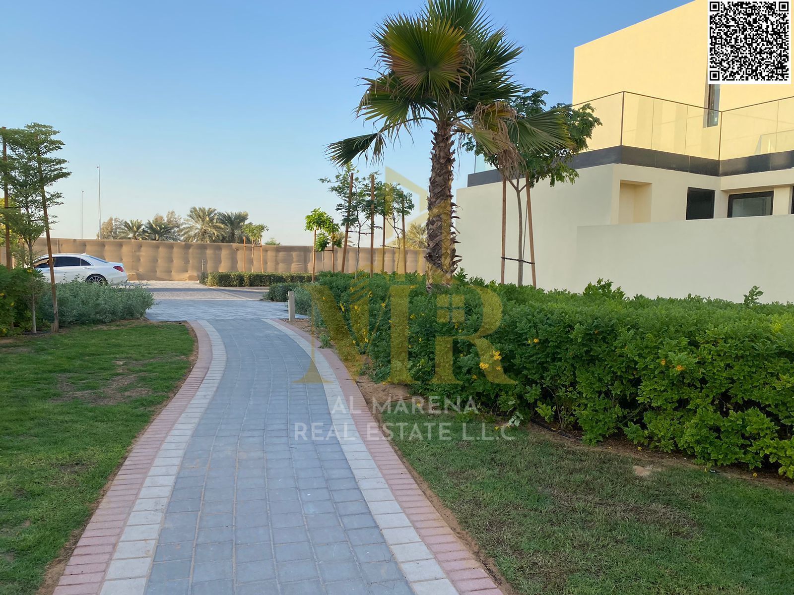 Villa for rent in Al Zorah – 5 master bedrooms | Modern kitchen and back garden | 3,100 sq ft