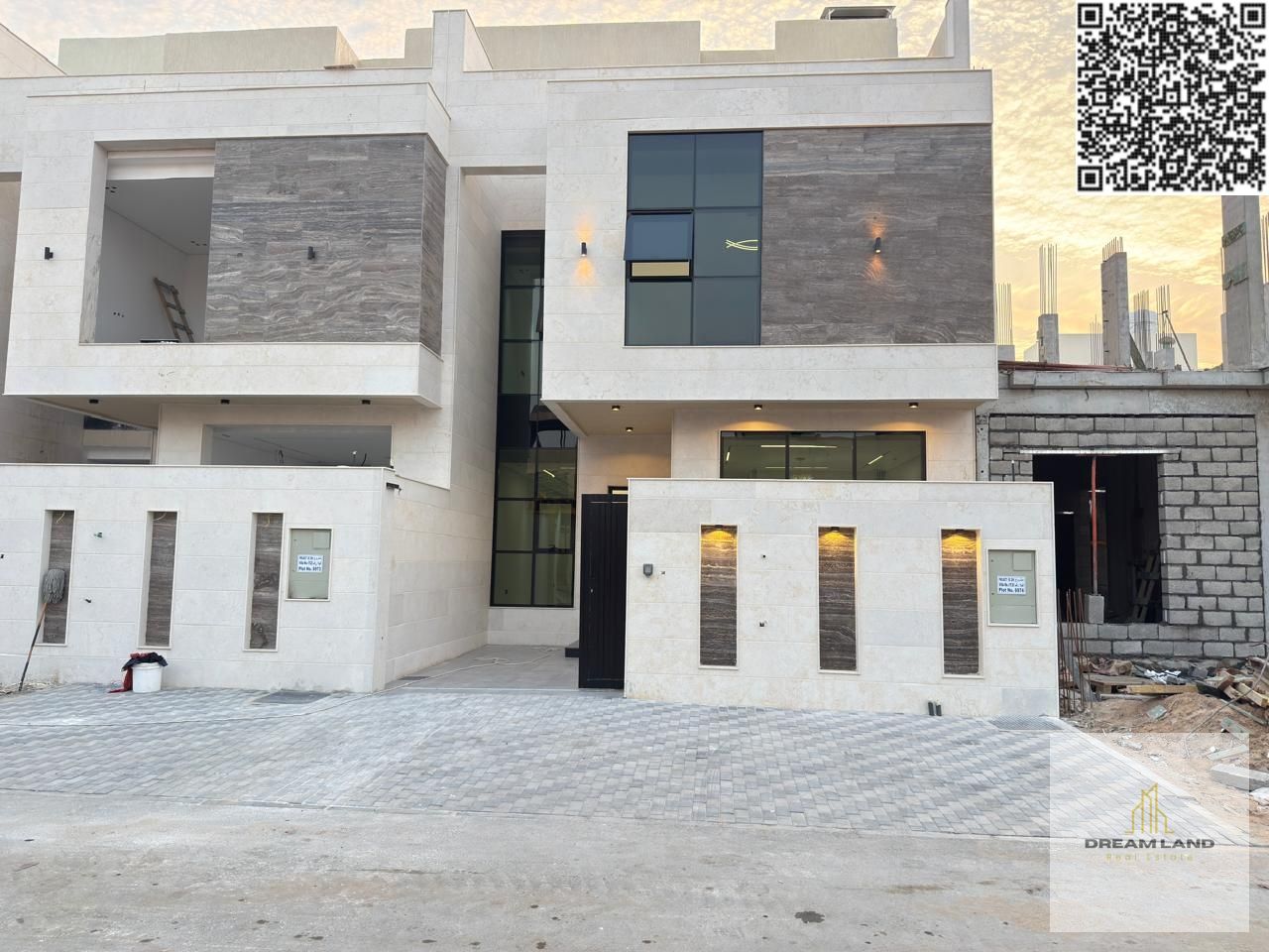 Villa for sale in Ajman at a bargain price including registration fees. Excellent location. Freehold ownership for life for all nationalities with ban