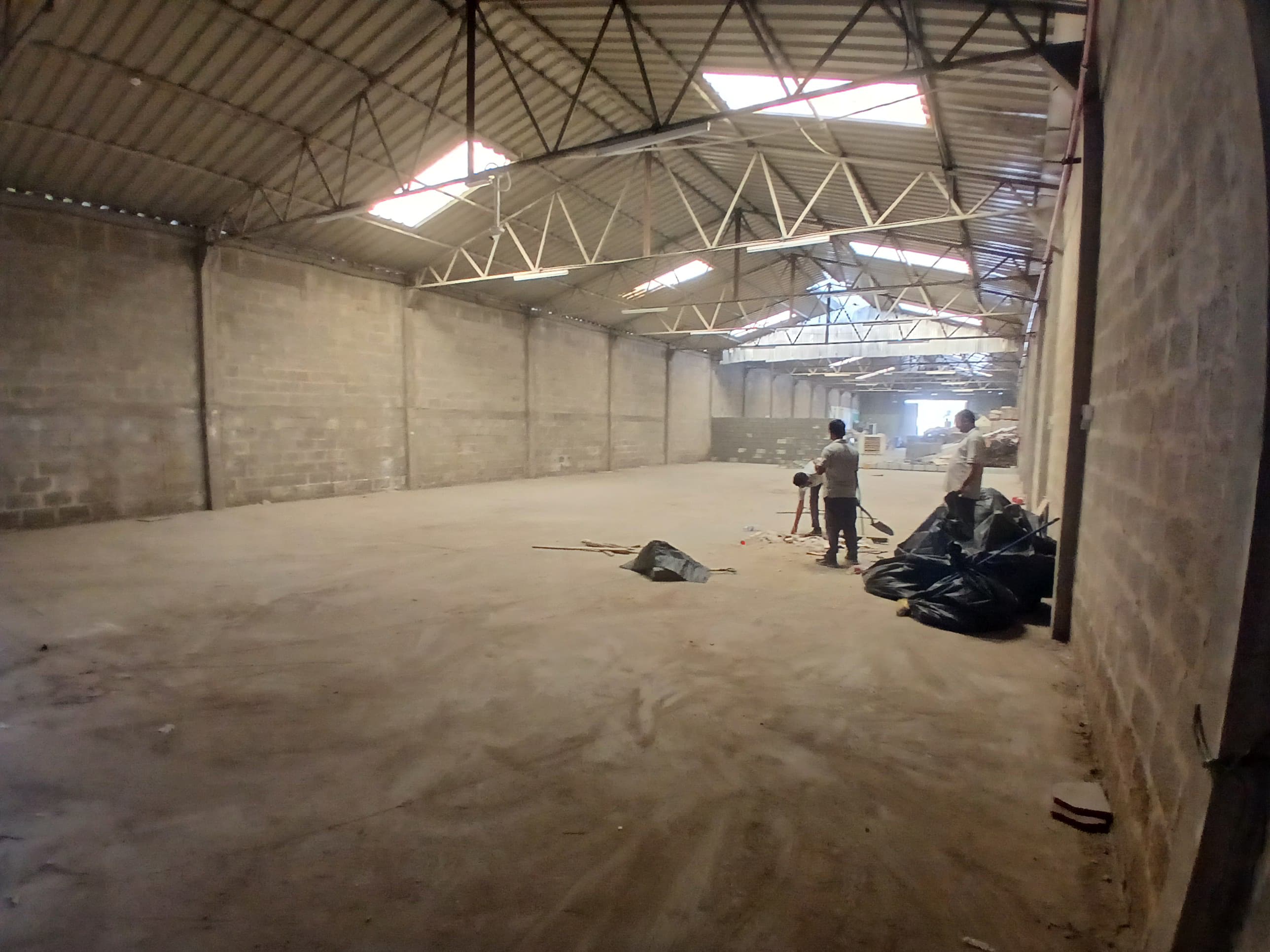 Prime Location | Commercial Warehouse | 6000 sqft