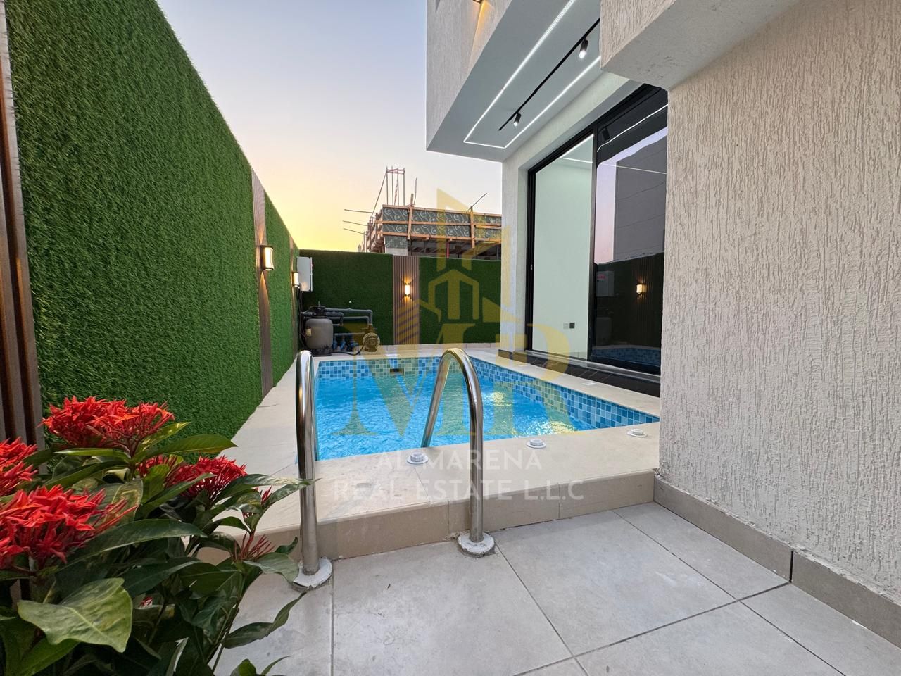 For sale: A luxurious villa with a private pool in Al Zahia. Excellent and secure location, spacious, modern design, close to all main roads, parking,