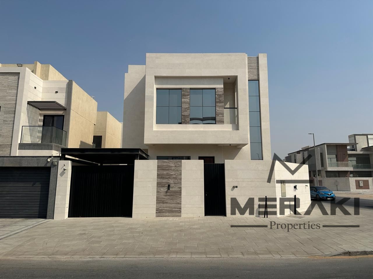 A 5-bedroom villa at a really great price, located in a wonderful area in Al Yasmin, with superb finishing and also an amazing price.