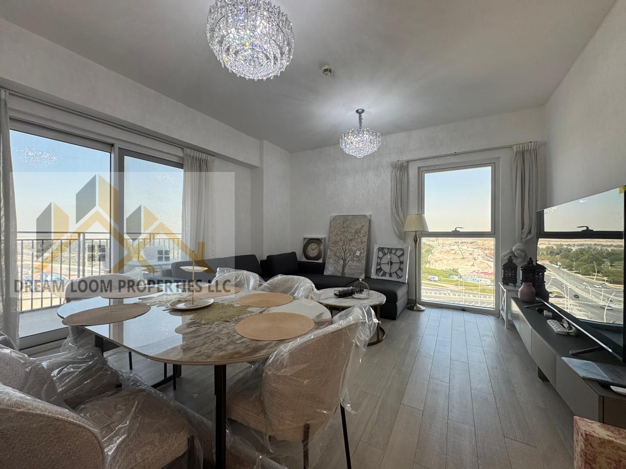 VACANT / FULLY FURNISHED / PANORAMIC VIEWS