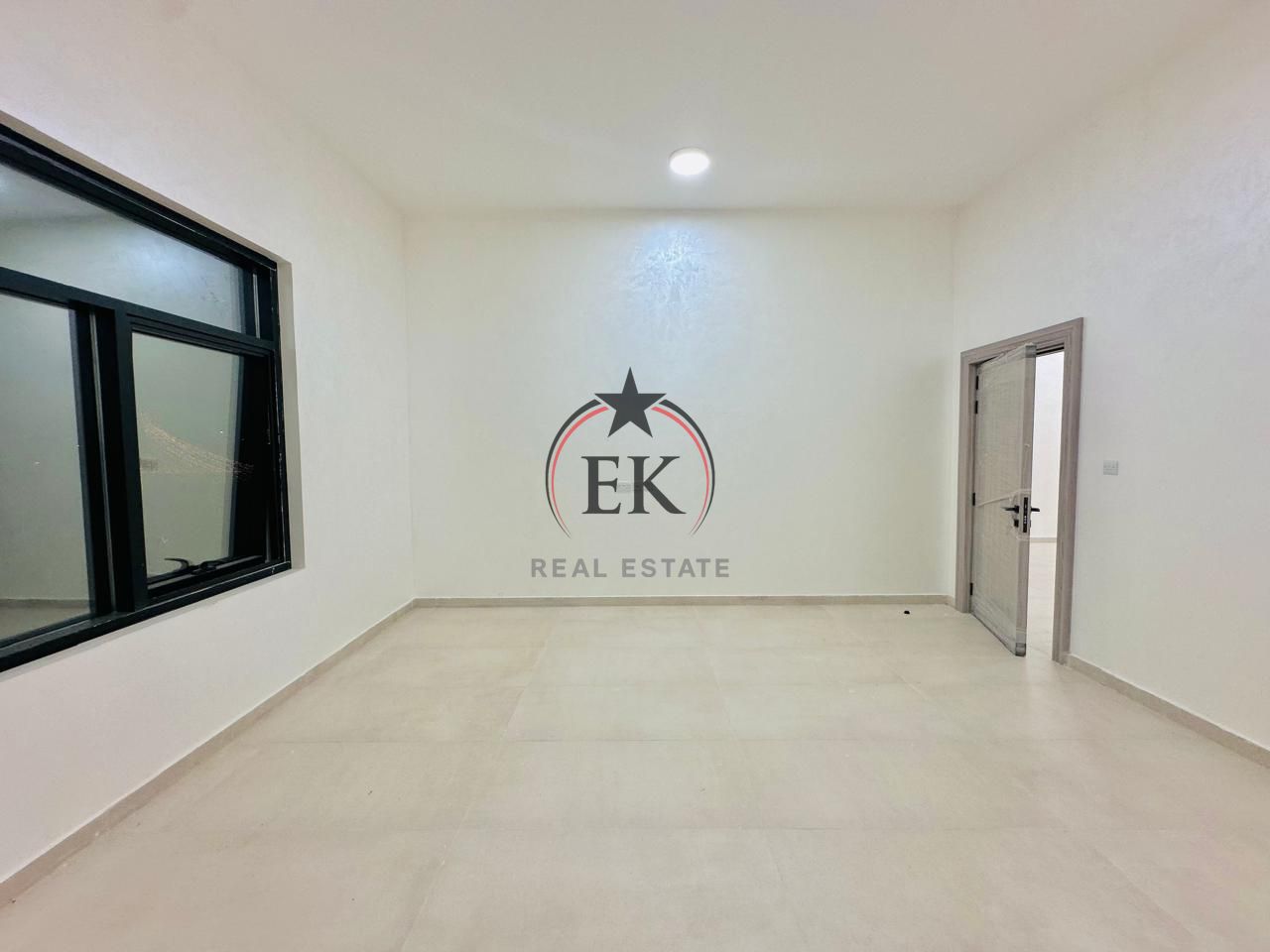 Neat n Clean || Split Ac || Ready to Move