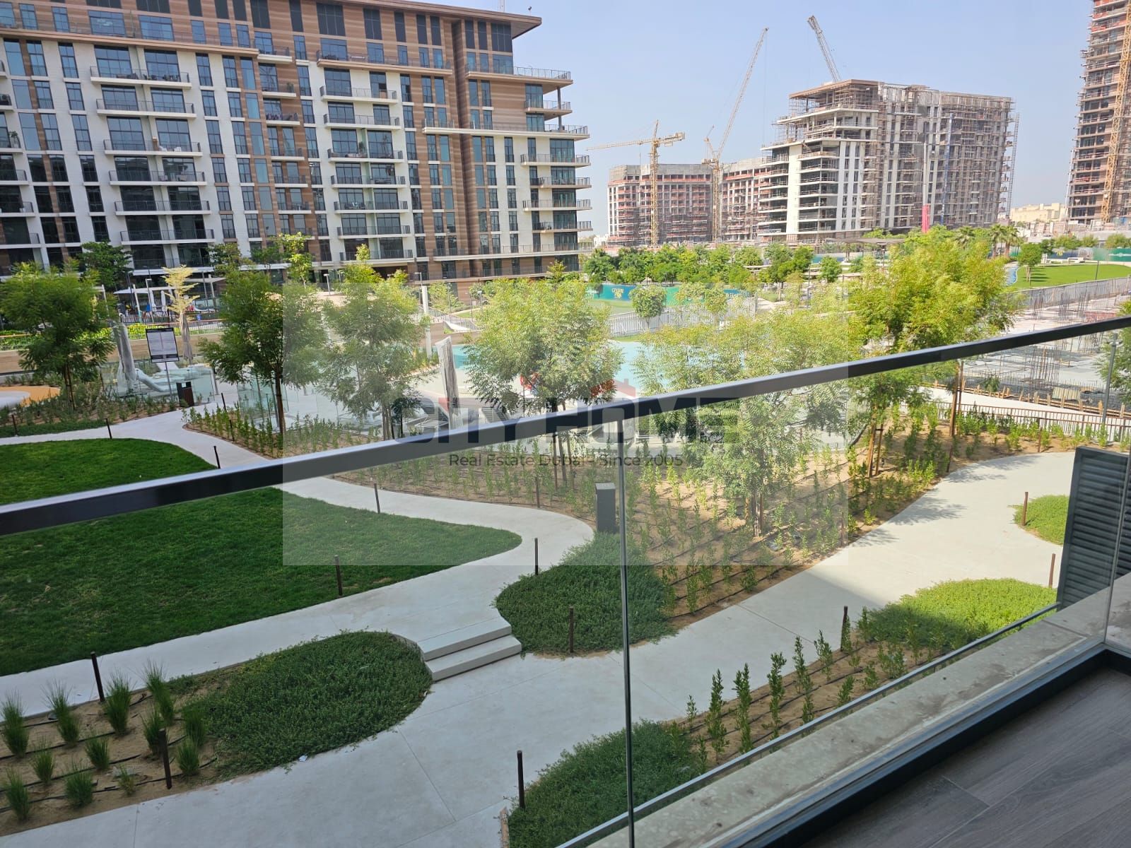 Stunning Pool and Park view | Modern Layout | City Walk