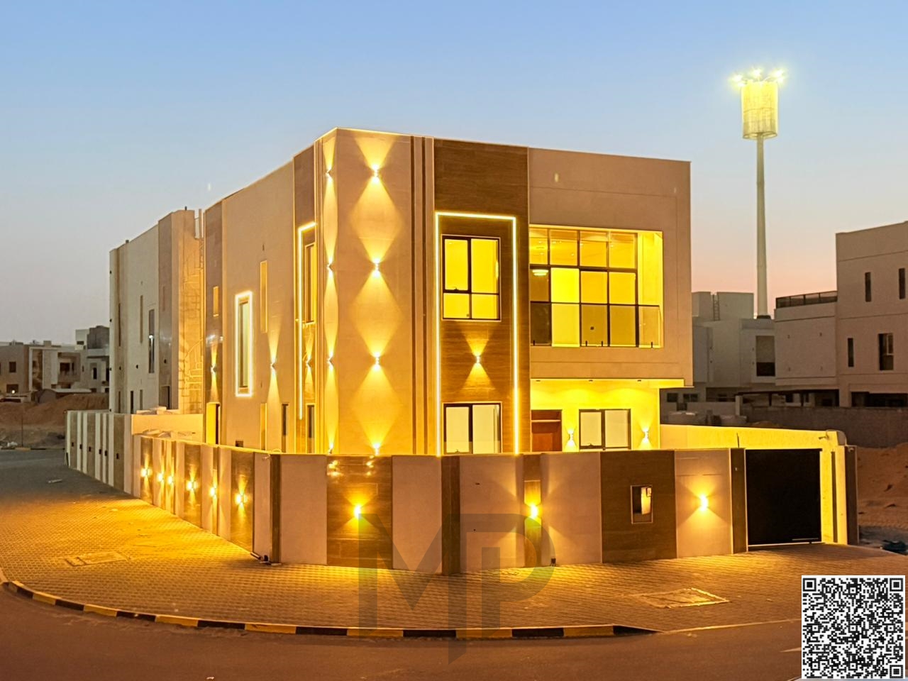 A golden opportunity to own a two-story corner villa with a modern design and high-end finishes at a special price and in a prime location directly op