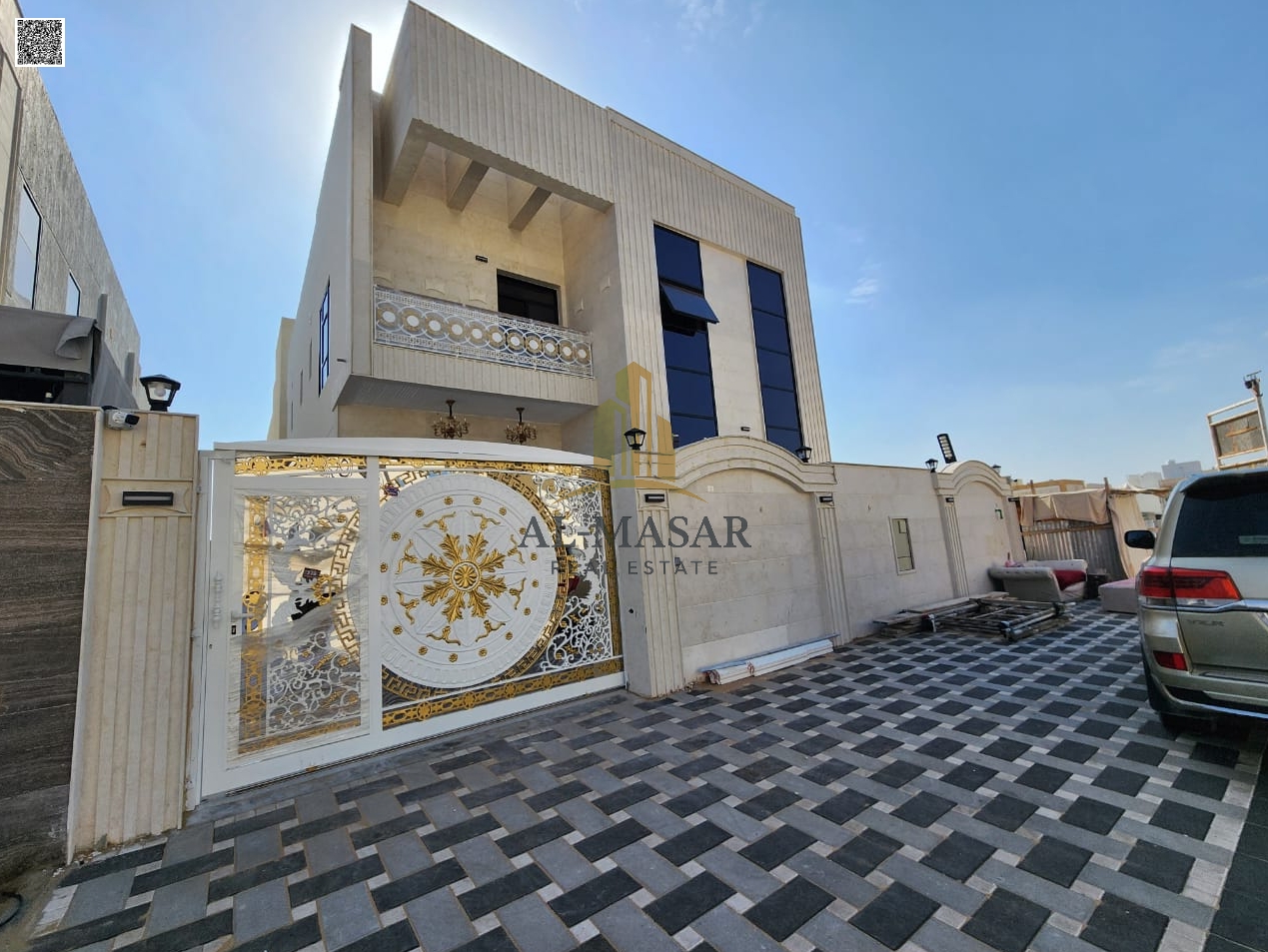 Your chance to own your dream villa. Freehold ownership for all nationalities. Negotiable. Super deluxe finishing.