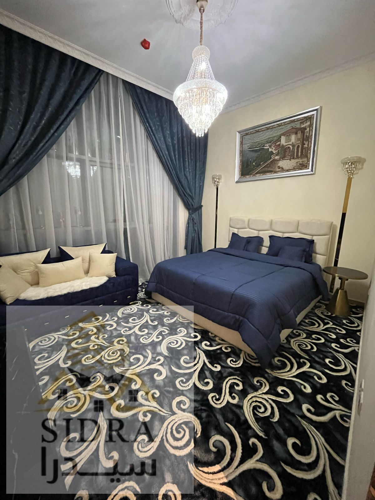 Prime location with a direct view and close to all services Stunning sea view