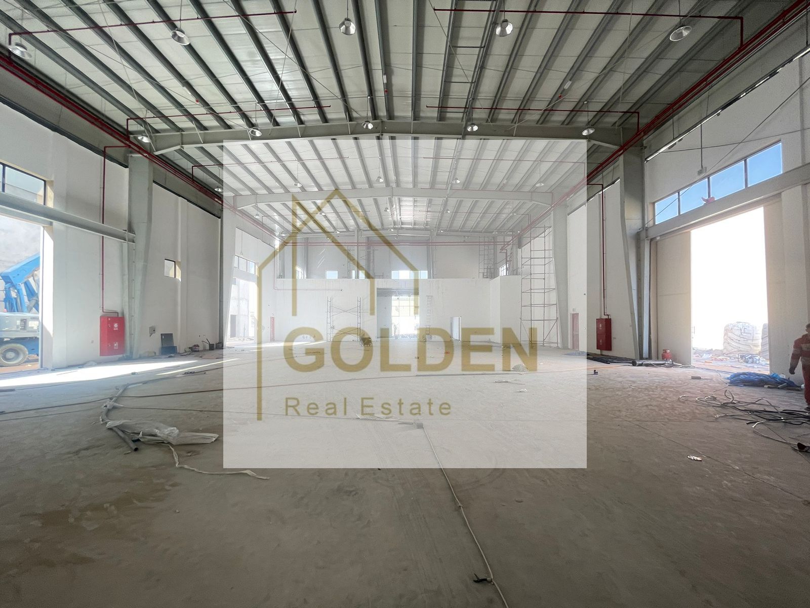 A new warehouse for rent in the Emirate of Umm Al Quwain, in the heart of the modern industrial area, suitable for all industrial and commercial activities, ideal for companies within the United Arab Emirates.