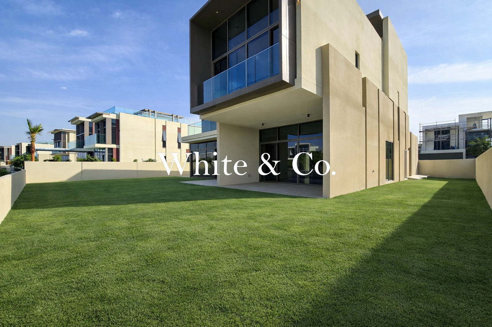 PRIME LOCATION | PARK ACCESS | LANDSCAPING