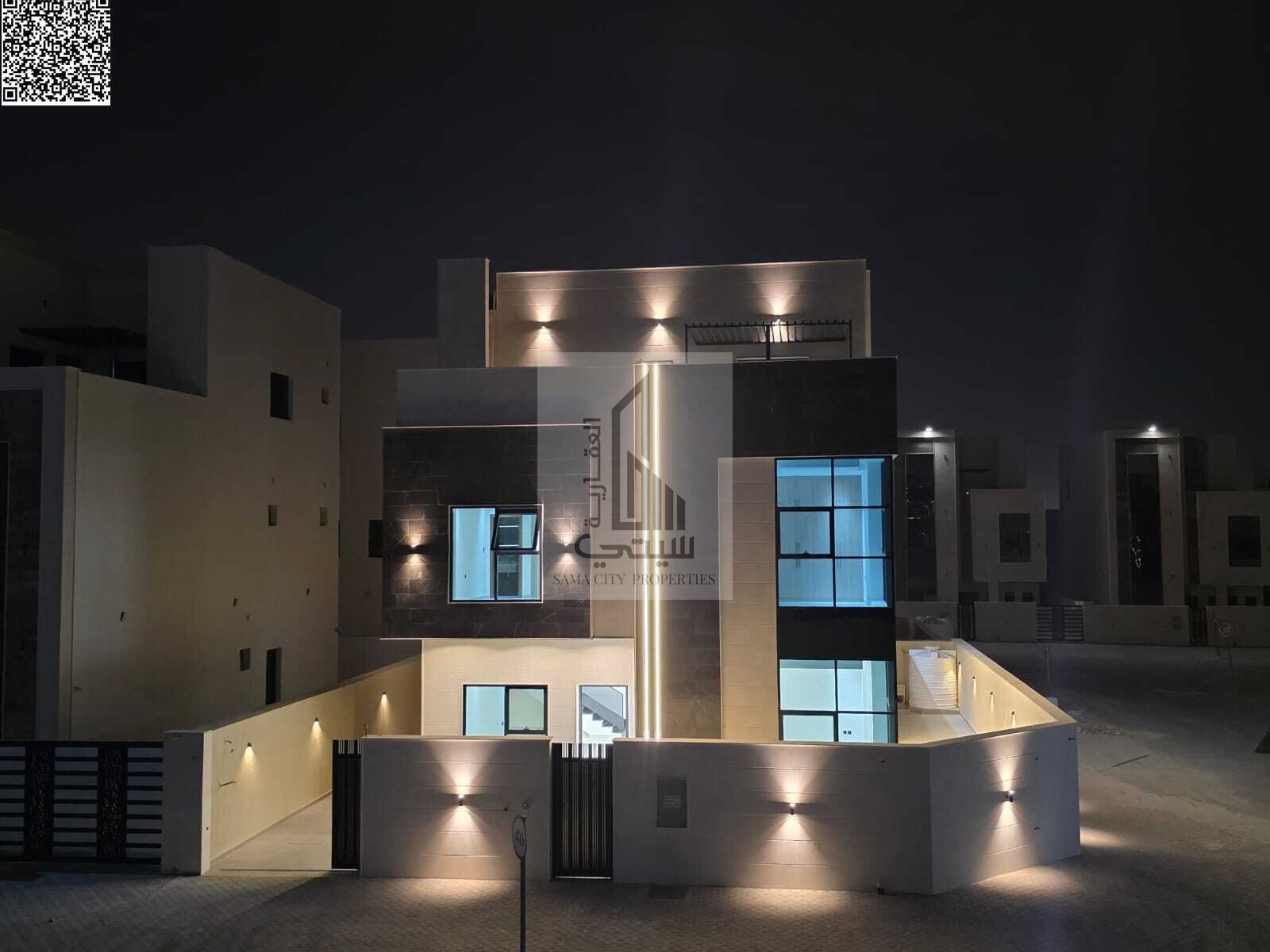 Villa for Sale in Al-Haliyo Area Features: • 6 Master Bedrooms • Majlis with Bathroom • Living Room with Bathroom • Main Kitchen • Maid's Room