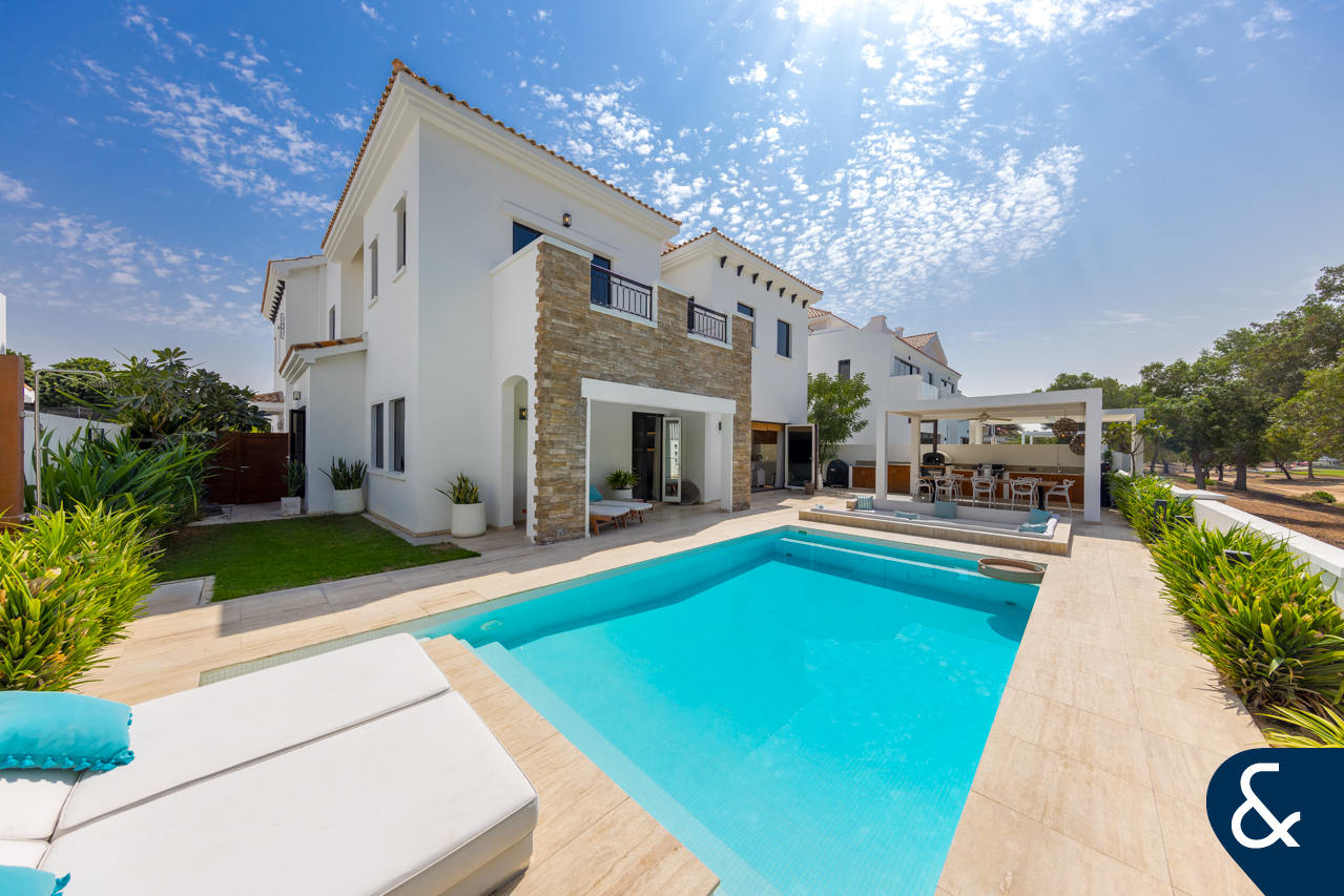 Upgraded | Earth GC View | Furnished Option