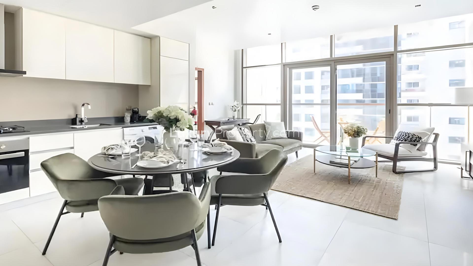 Bright Spacious | Vacant | Fully Furnished