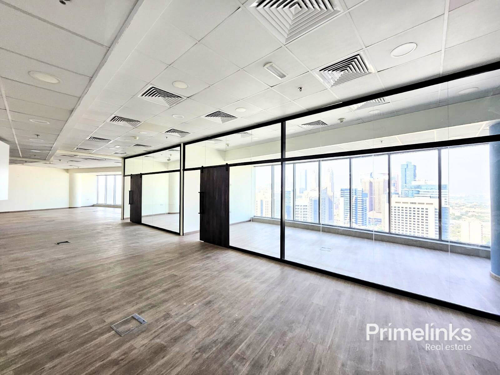 Sea side view | 1,916 sq ft | Combined Office