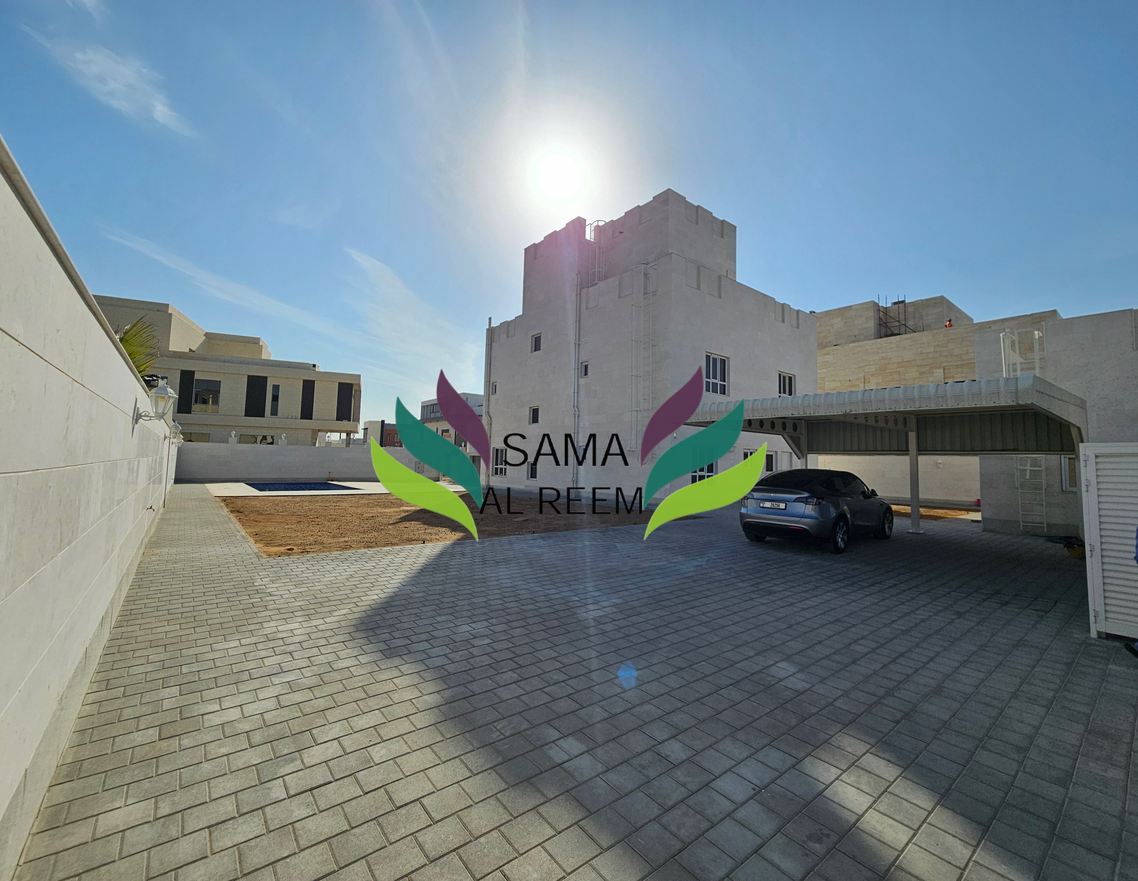 Private Pool | Large Garden | 6 Bed +Driver +Maid
