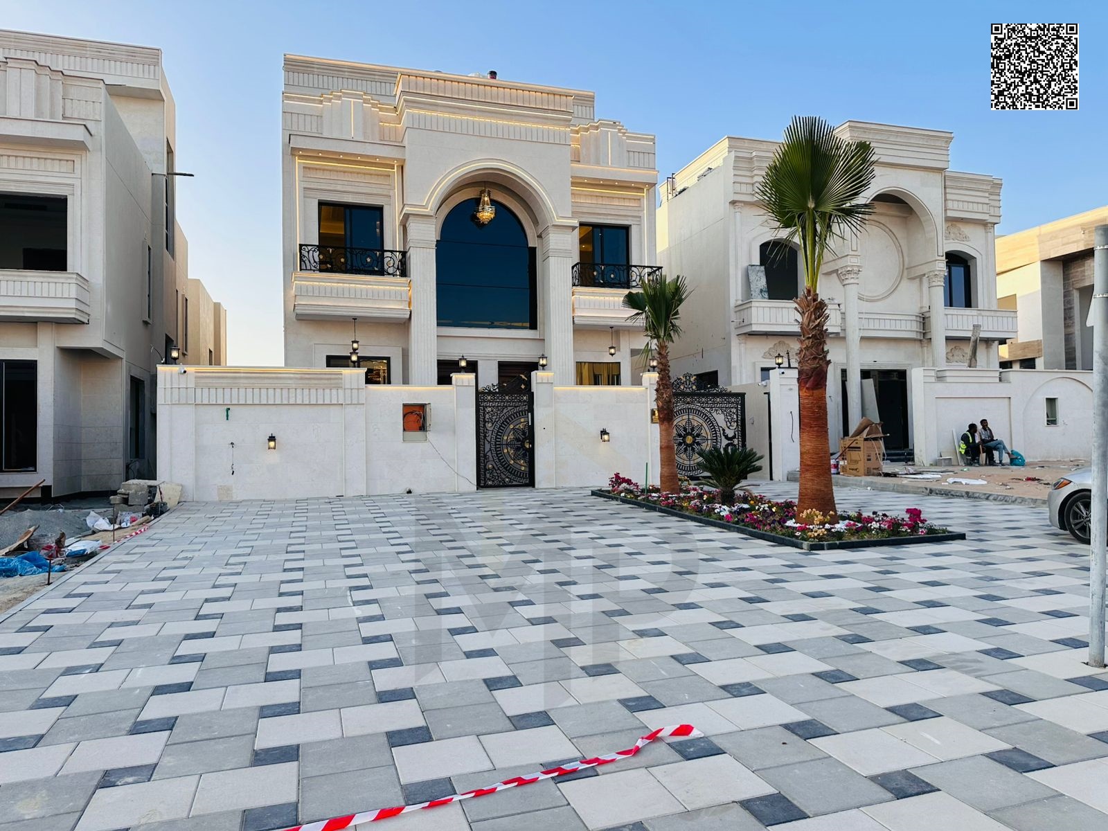 Luxury classic villa for sale with freehold ownership for all nationalities with the right of inheritance for life, directly from the owner with a spe