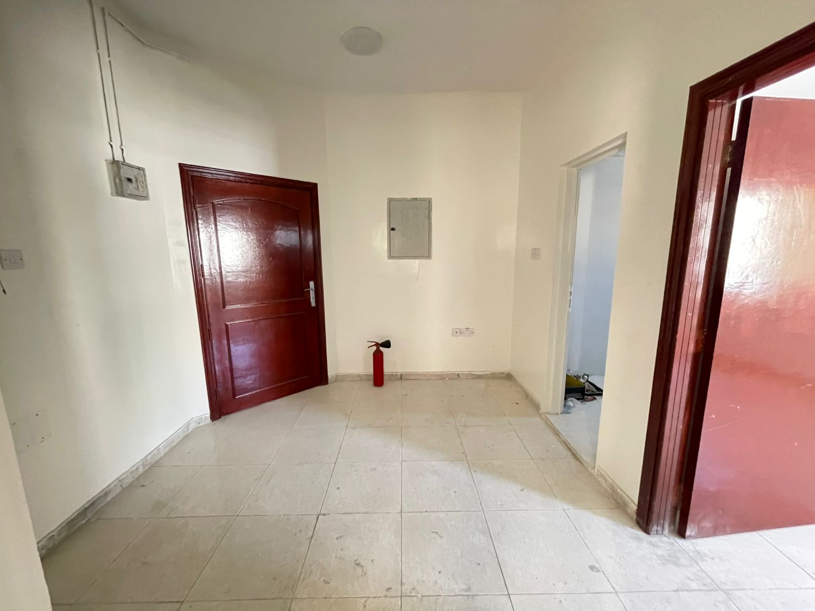 Big Spacious lavish 1bhk fully family Building just rent 28k near Muwailah bus stand