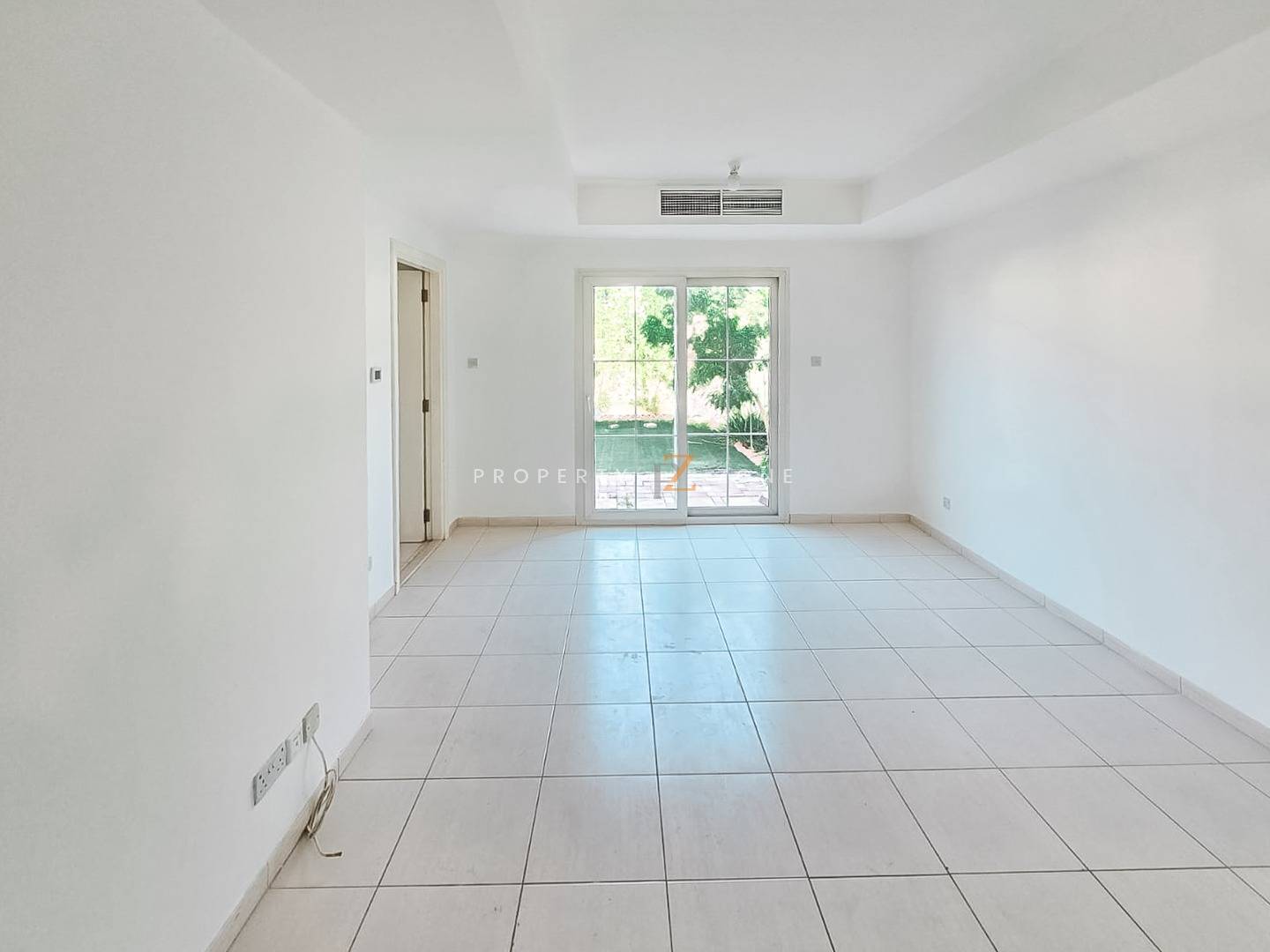 Single Row | Vacant | 2BR plus Study Room
