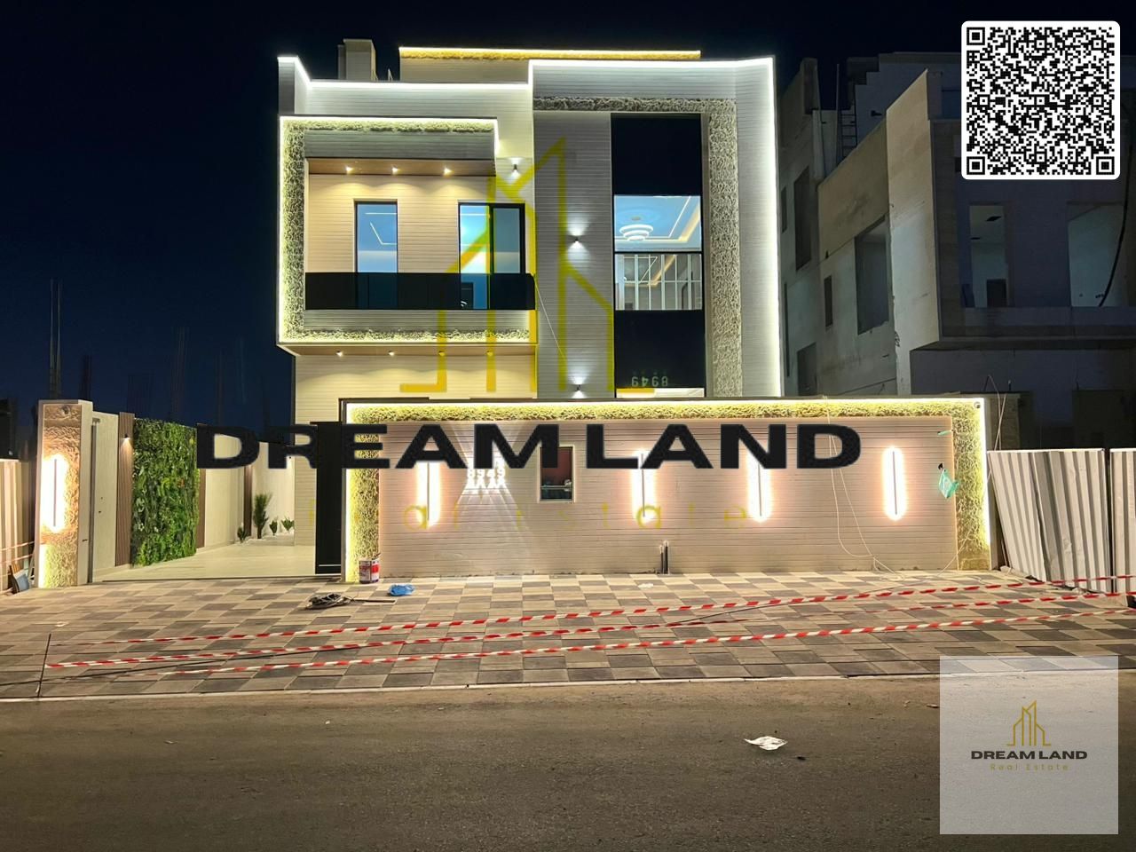 Villa directly from the owner, including registration and ownership fees. Personalized finishing. Located on a main street, close to all services. Fre