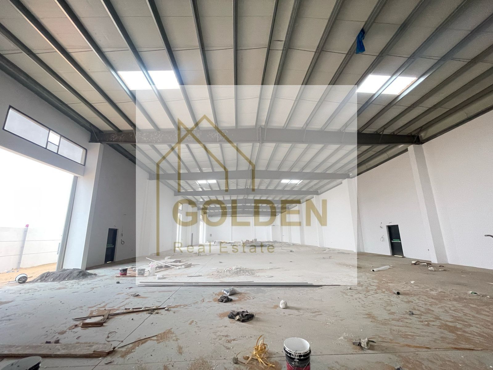 Investment Opportunity: Brand New Warehouse for Sale with a 20-Year Government Investment in the Modern Industrial Area of Umm Al Quwain, Umm Al Thu'ub. Suitable for all industrial activities