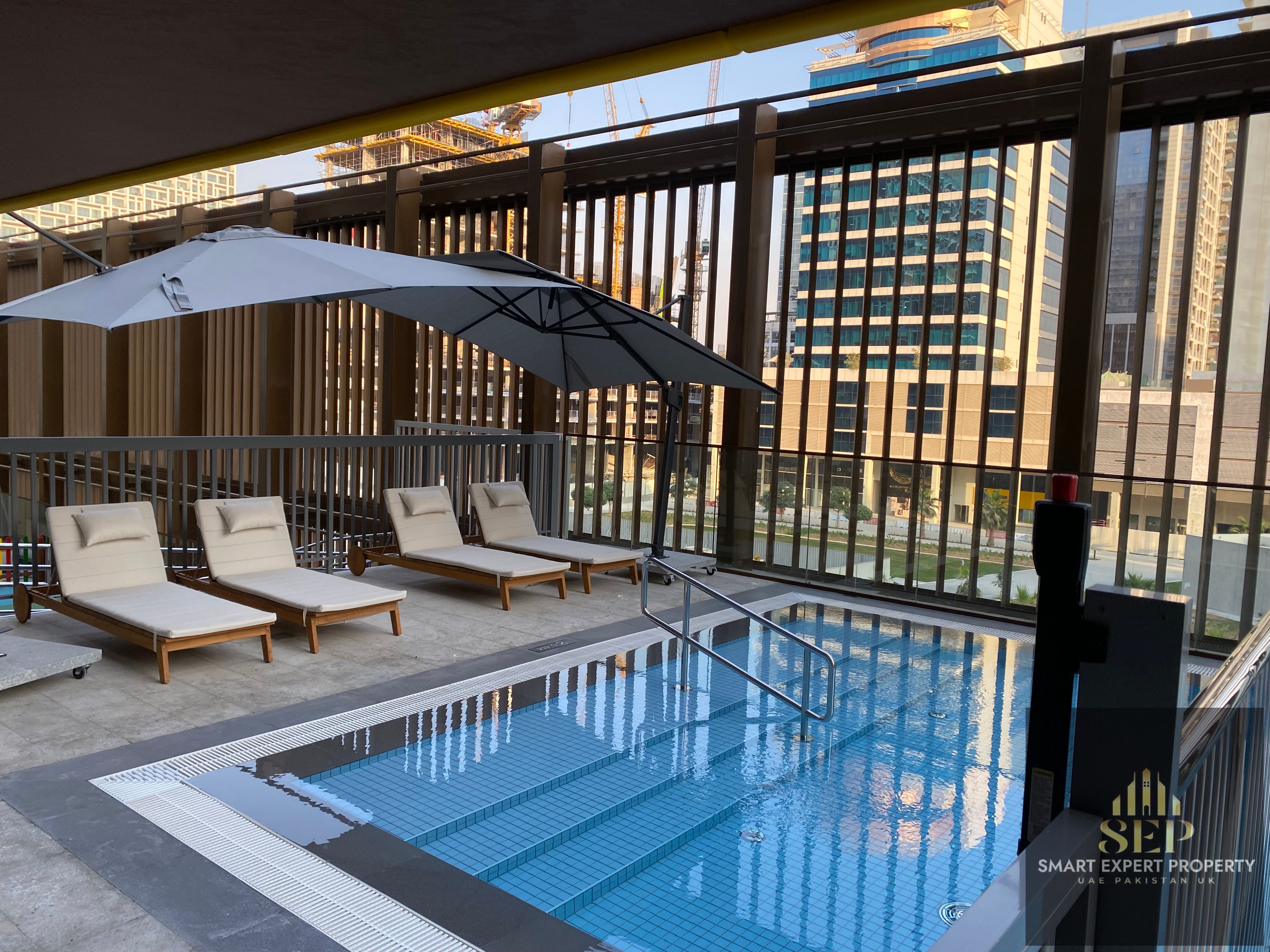 High Floor | Ready to Move | Fully Furnished