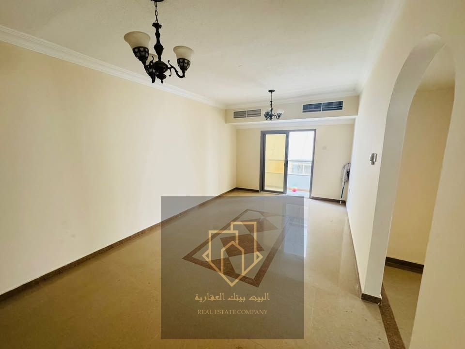 Prime location | Suitable space | Free outdoor parking | Competitive price |