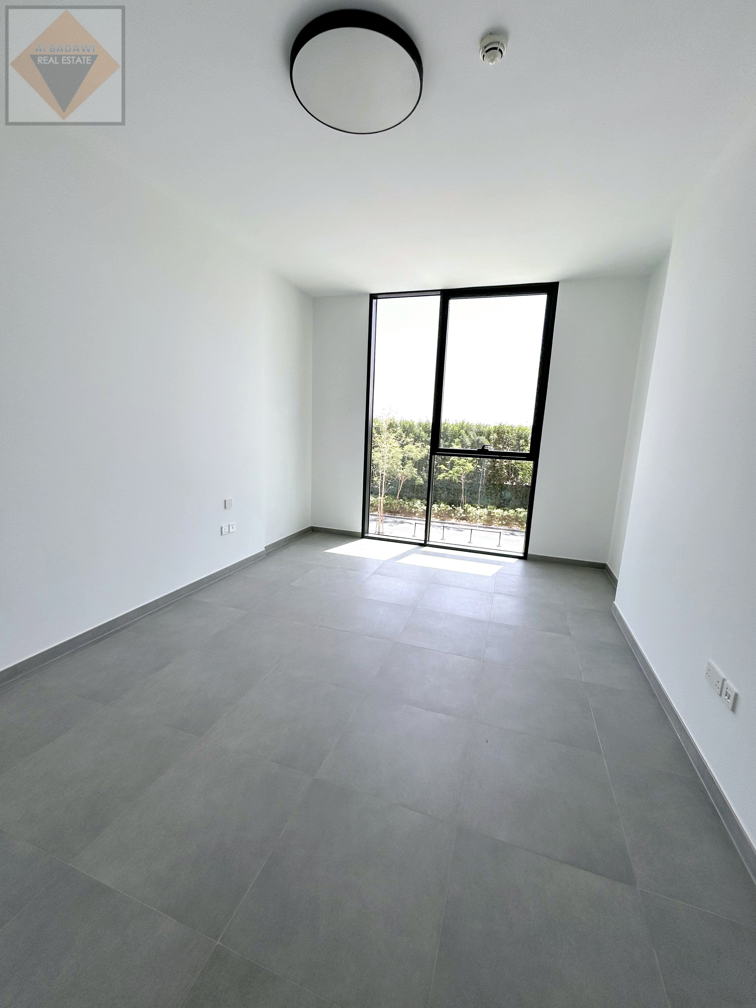 Luxury Smart | Modern Appliances | Floor-to-Ceiling Windows