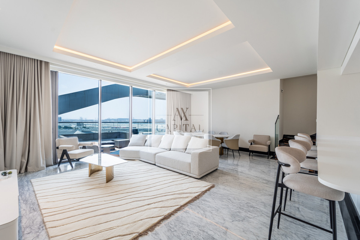 Spacious | Luxurious | Duplex | Jacuzzi | Vacant