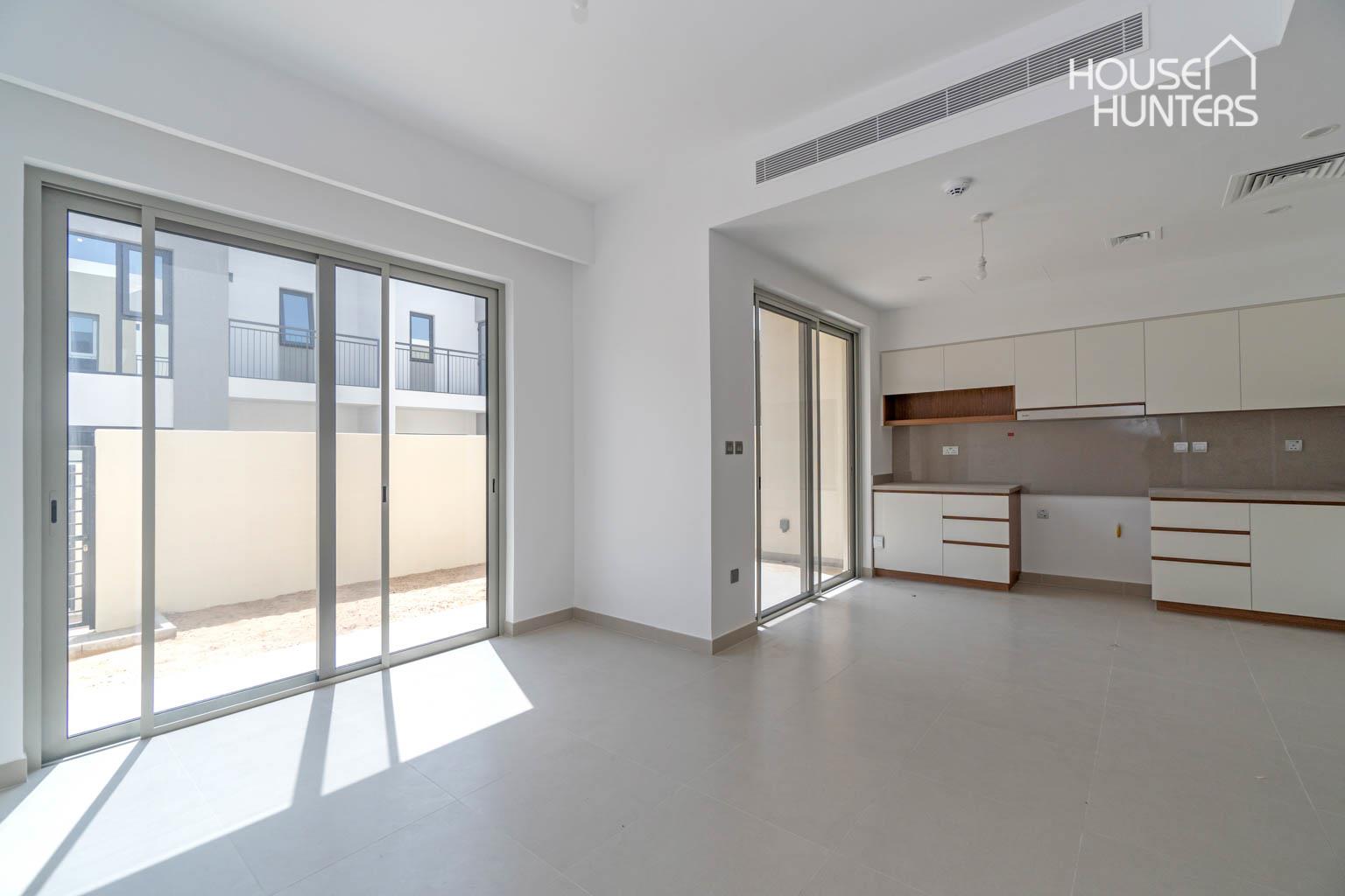Impeccable Condition | Single Row | Vacant