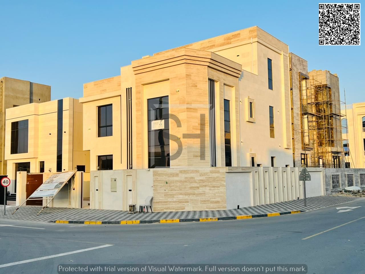 For sale: a fully furnished villa with a strategic location close to all services, schools, and shopping centers.