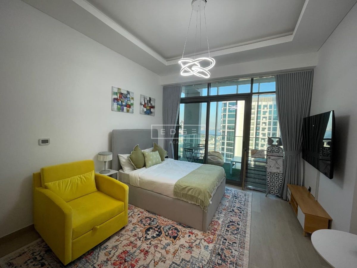 HIGH FLOOR | FULLY FURNISHED | POOL VIEW