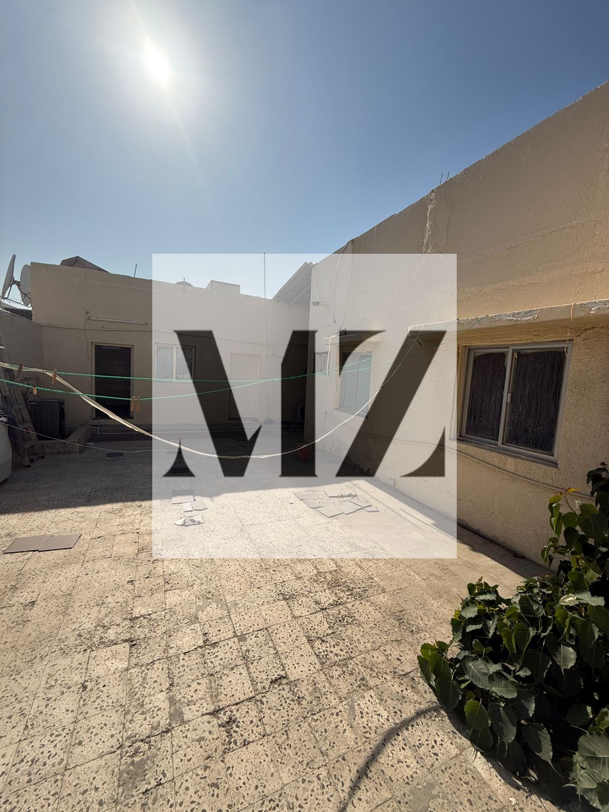 For sale: A house in Al Jazat with an area of 8000 sq ft,