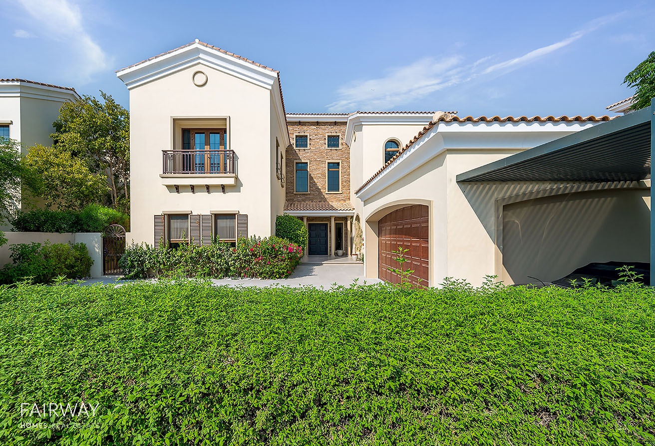 Earth Golf Course View | Exclusive | Extended Plot