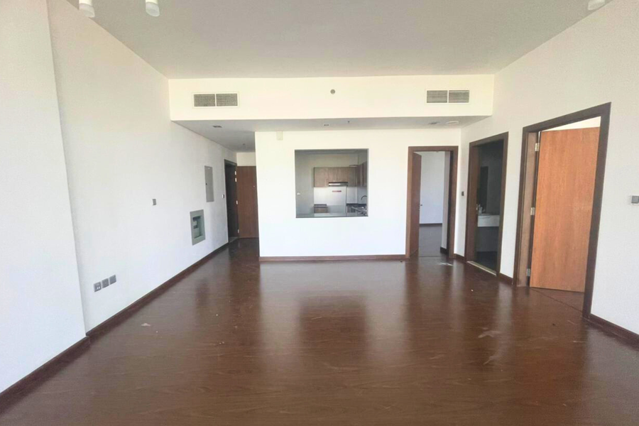 Spacious 2 BR Apt| Ready to Move| Family Community