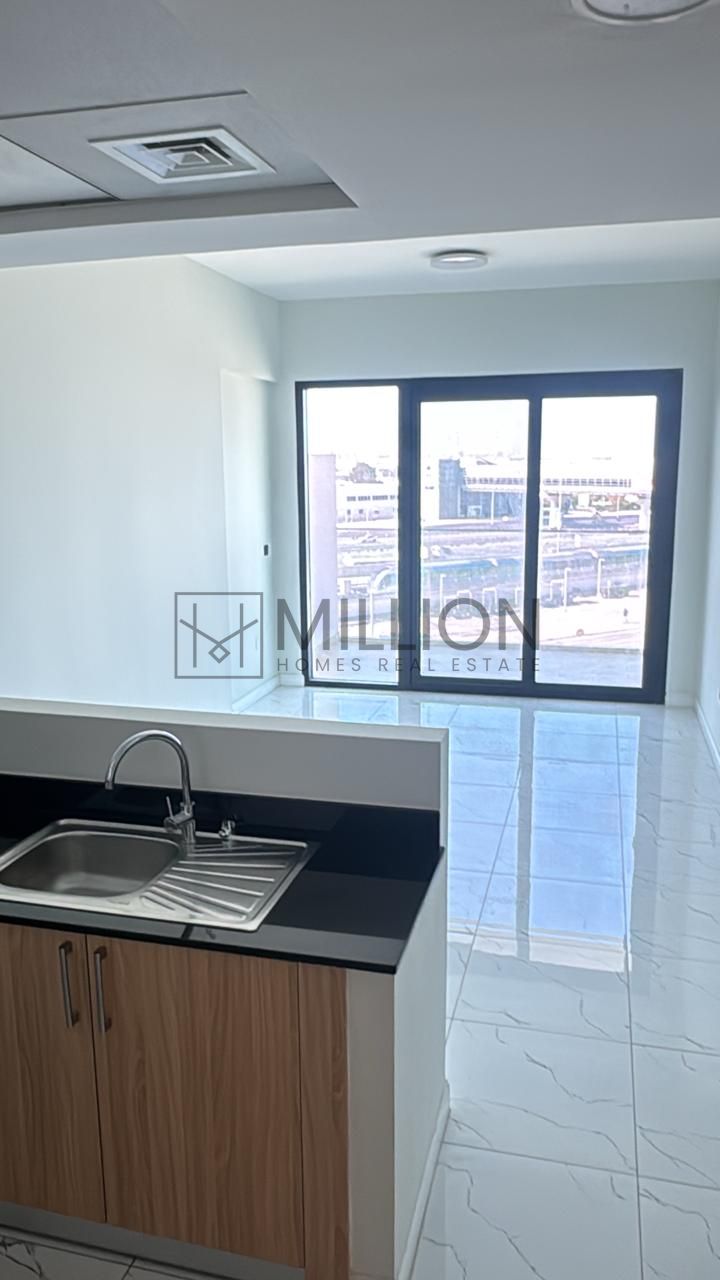Bright 1BR Unfurnished | near Jebel Ali Free Zone