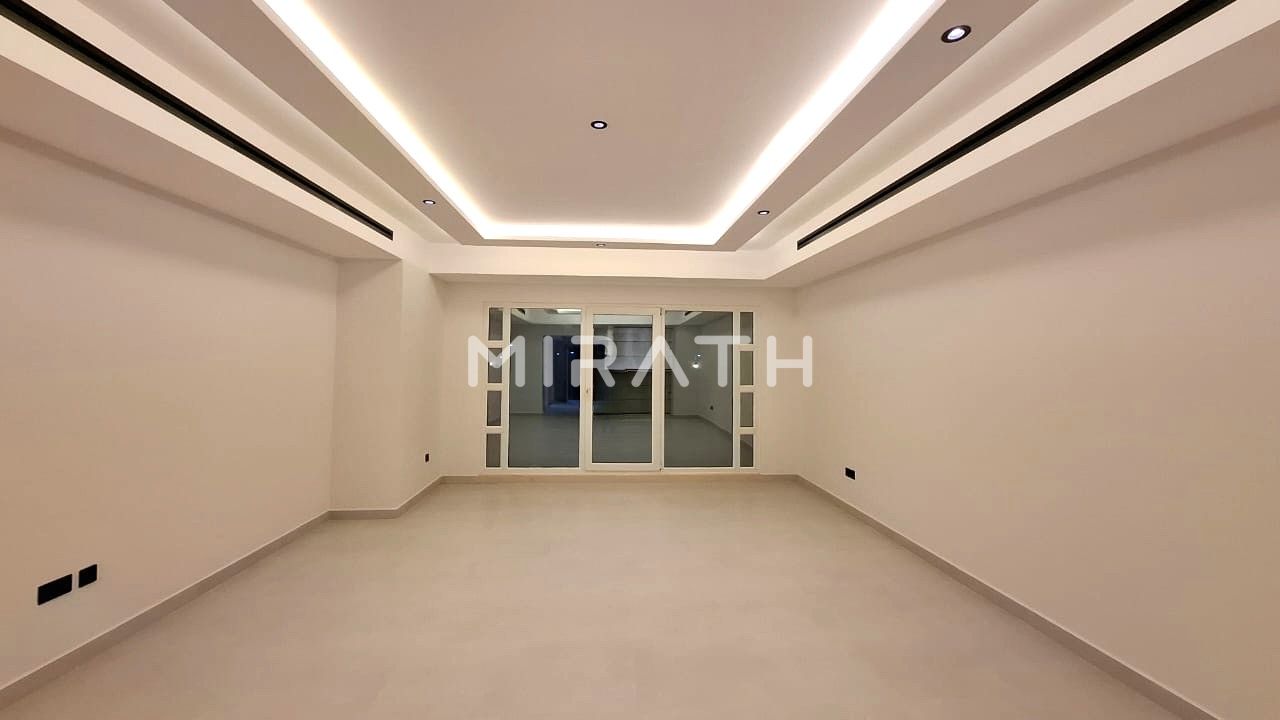 Fully Upgraded villa | Smart Home | Large Garden