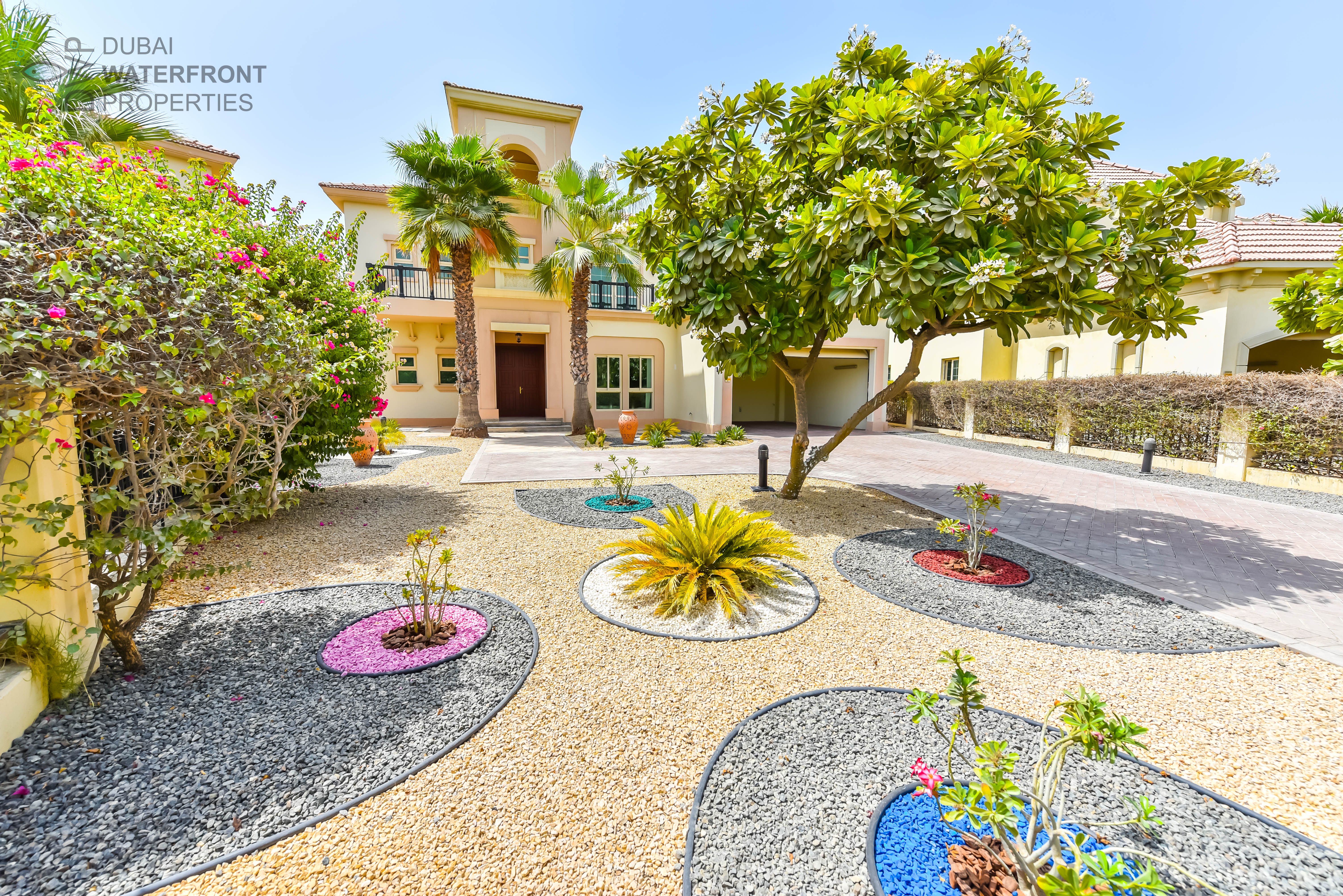 4BR+Maid | E Foyer | Private Pool | Duplex Villa
